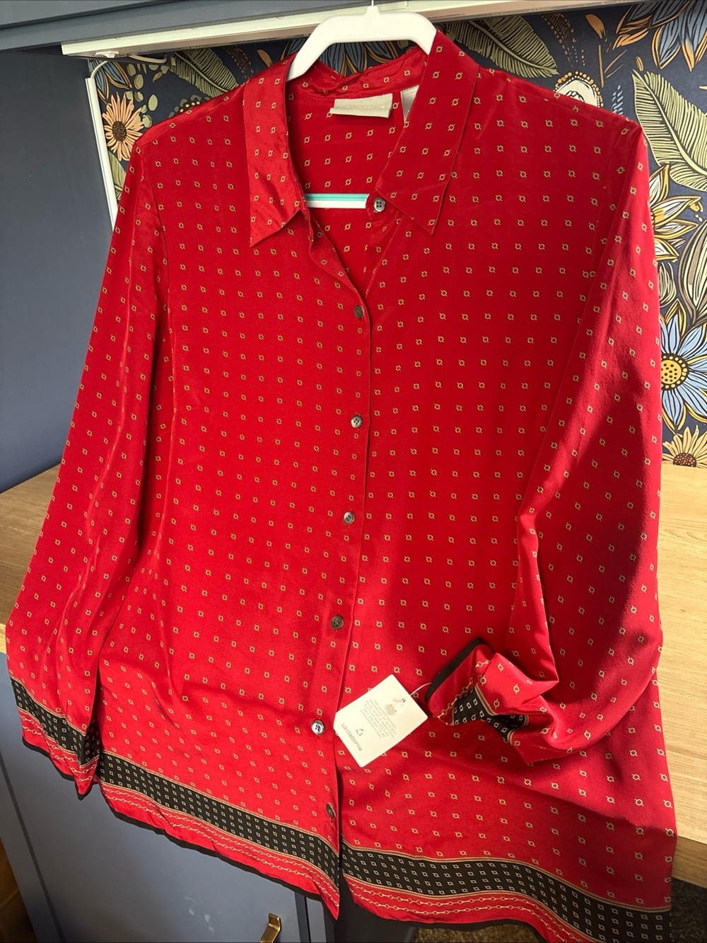 Vintage Liz Claiborne Women’s Silk Blouse.
